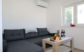 Apartments Maric-Hlapa